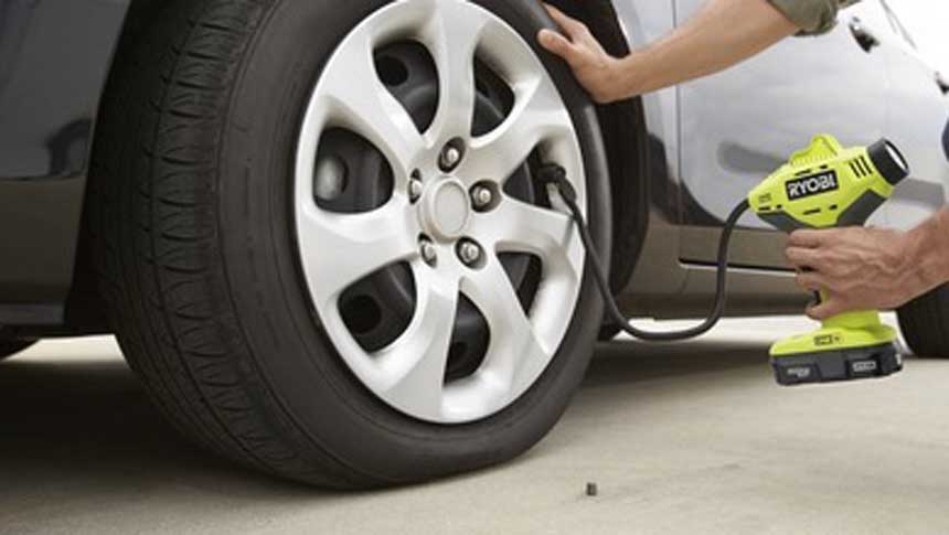 Ryobi P737 cordless power inflator